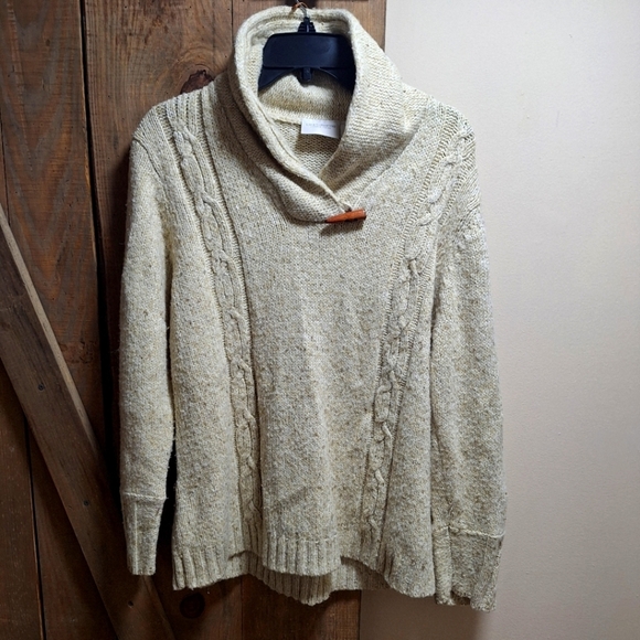 A Liz Claiborne cowl neck cable knit sweater in a ladies size XL. Lambswool - Picture 1 of 9